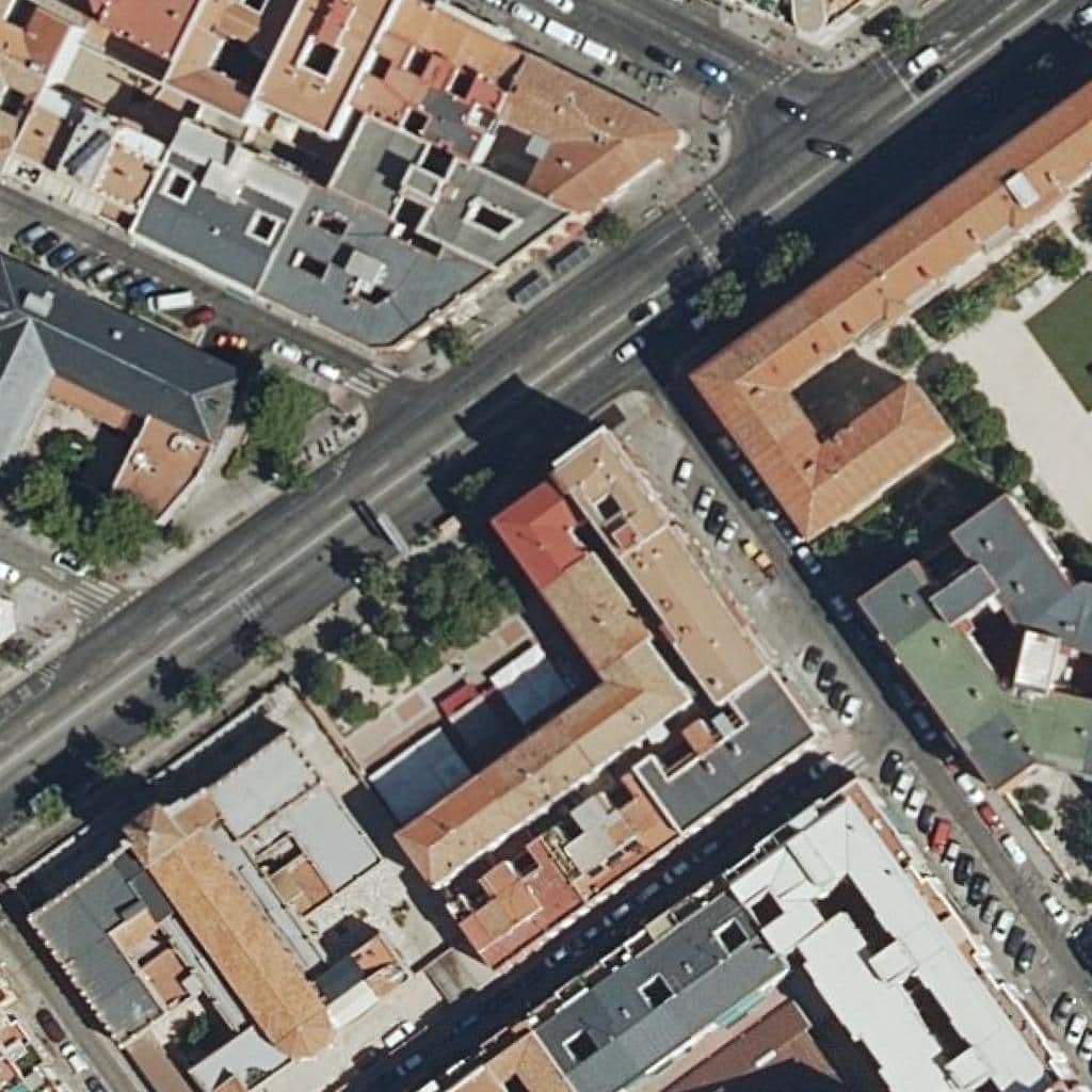 Вид сверху на территорию школы «Parroquial San Miguel Arcangel»