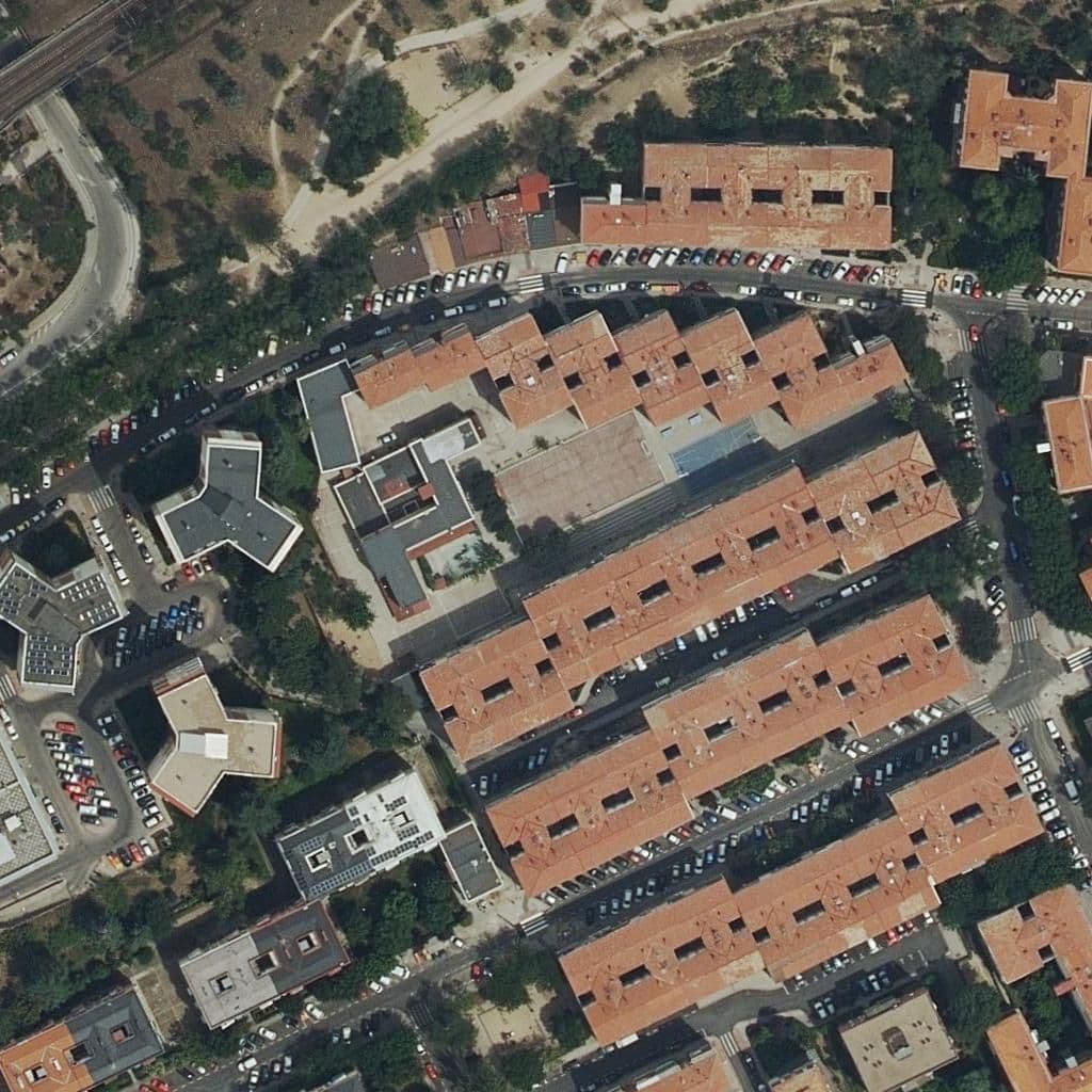 Вид сверху на территорию школы «Santa Monica»