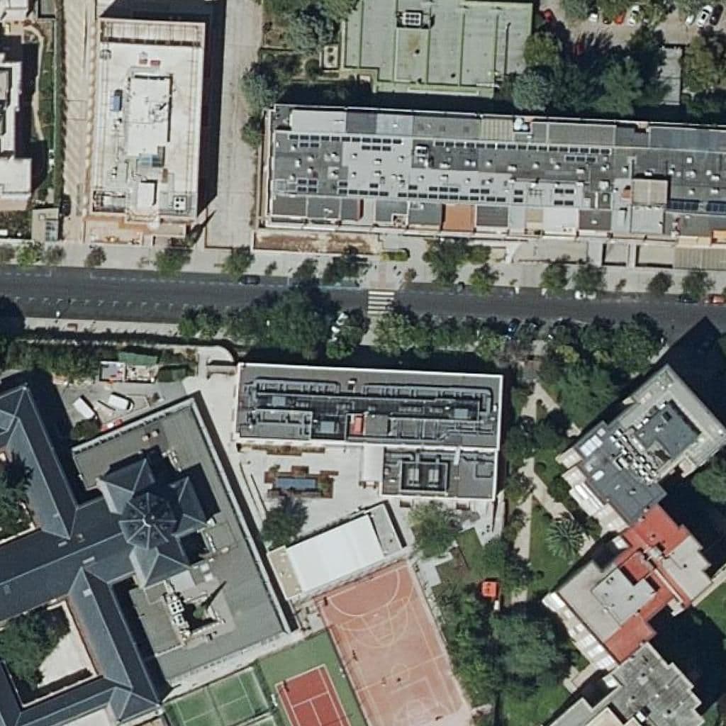 Вид згори на територію школи «C.u.'san Pablo' (Ceu)»