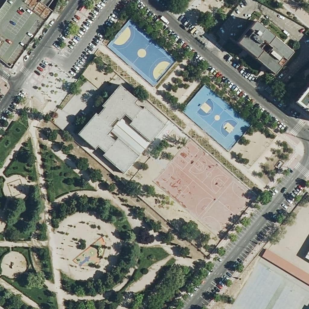 Aerial view of the grounds of Las Cumbres