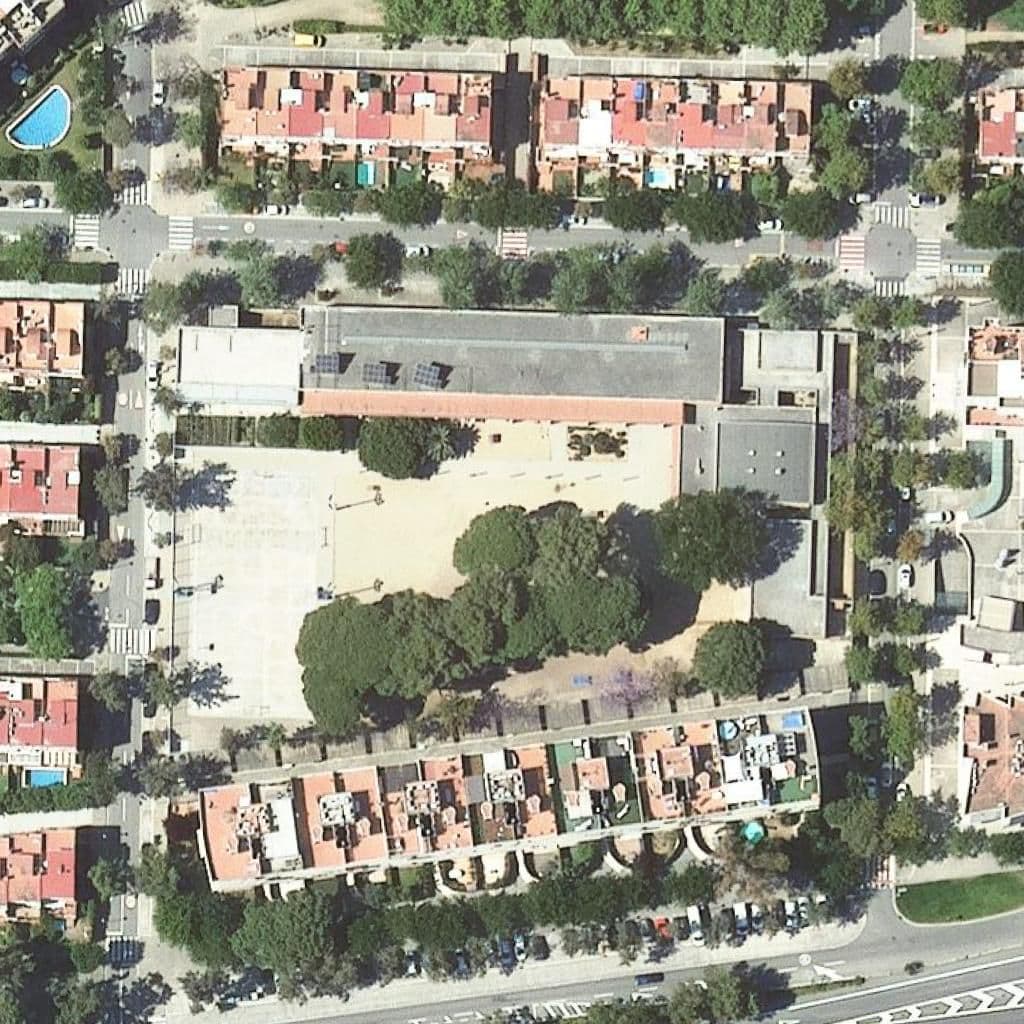 Aerial view of the grounds of Escola Edumar