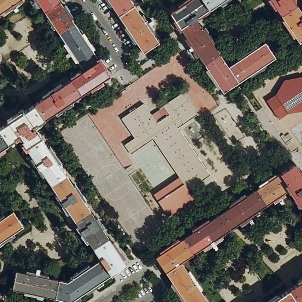 Aerial view of the grounds of Parque Eugenia De Montijo