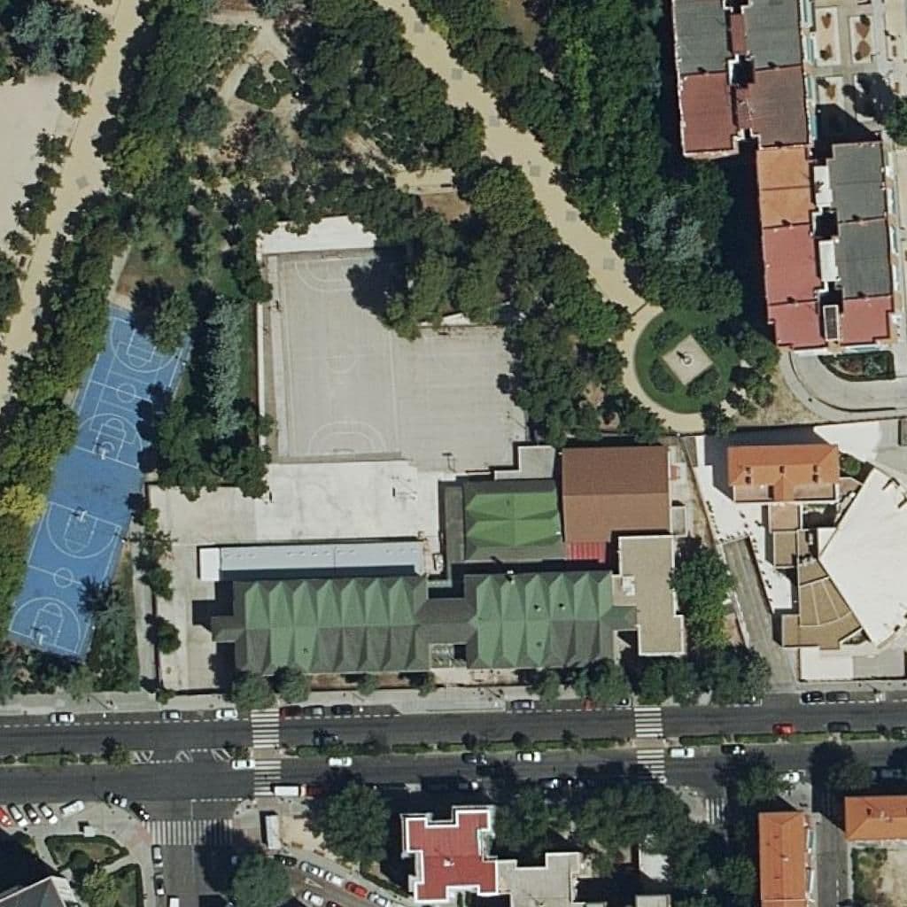 Вид згори на територію школи «Ciudad De Los Ángeles»