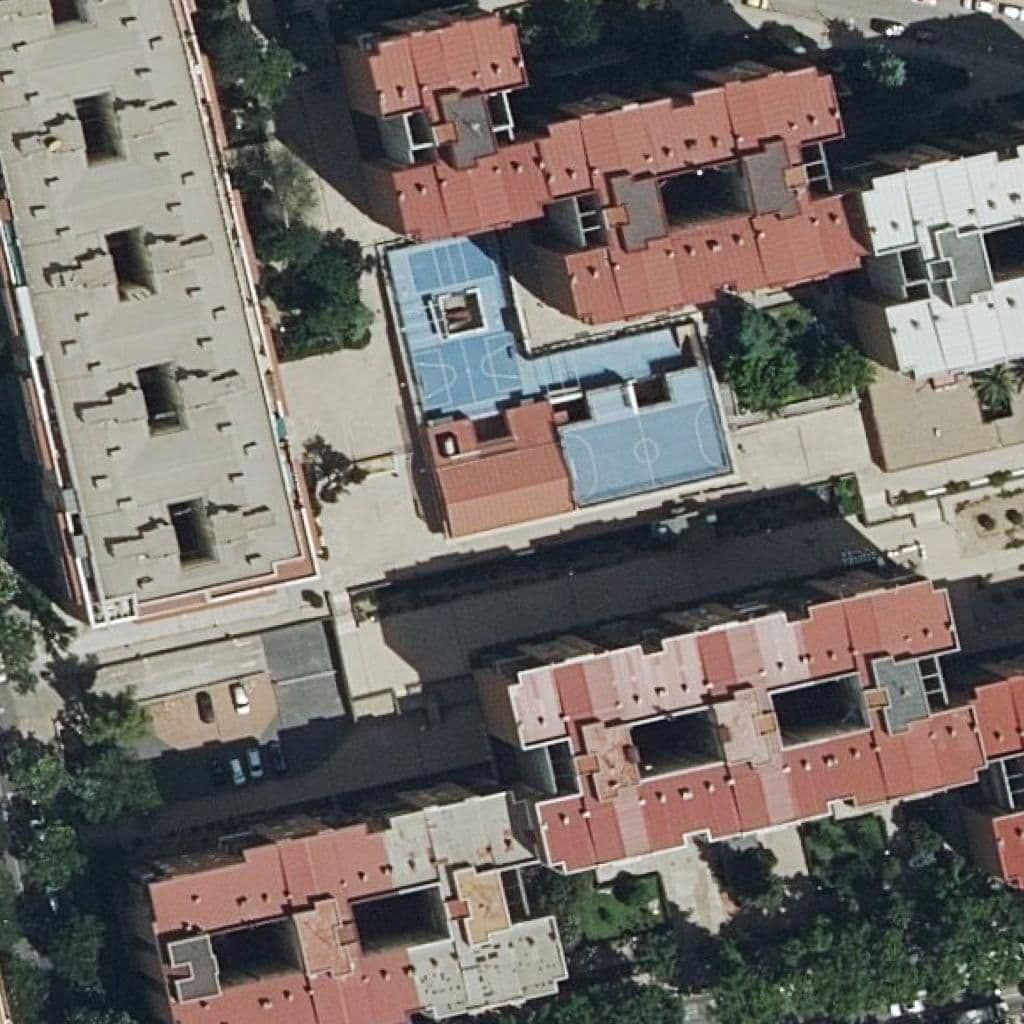 Вид сверху на территорию школы «Retiro»