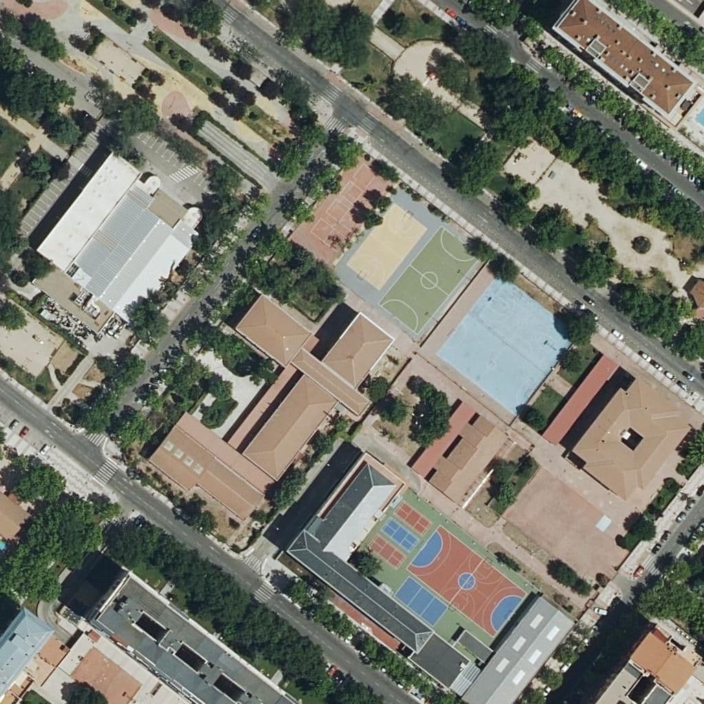 Вид згори на територію школи «Parque De Lisboa»