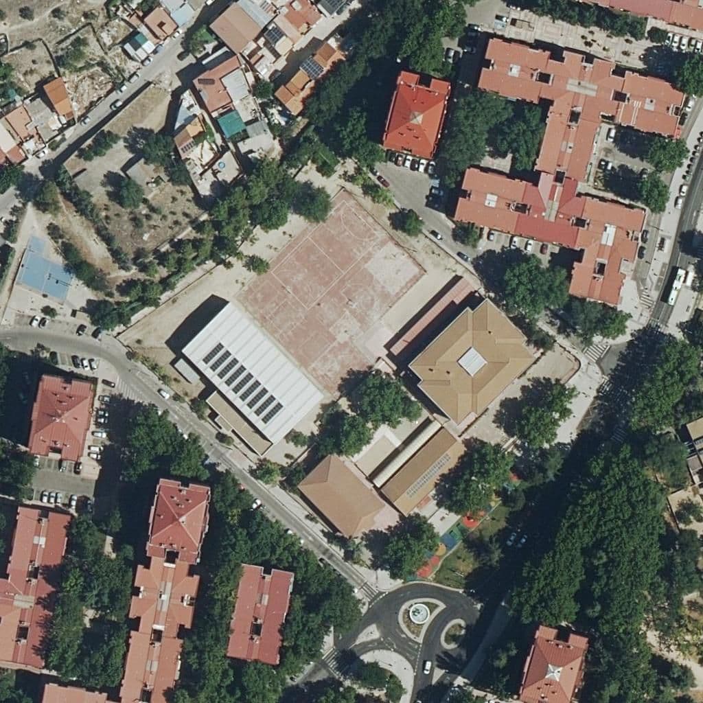 Вид сверху на территорию школы «El Parque»