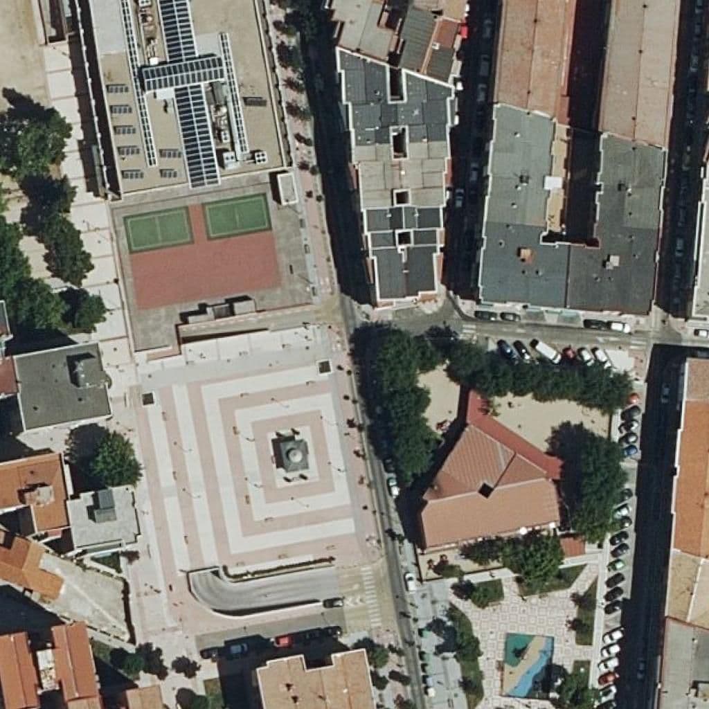 Вид сверху на территорию школы «El Prado»