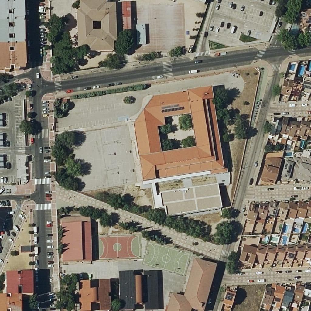 Aerial view of the grounds of El Olivo