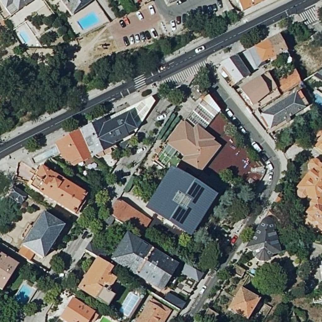 Вид сверху на территорию школы «Santa Maria De Leuca»