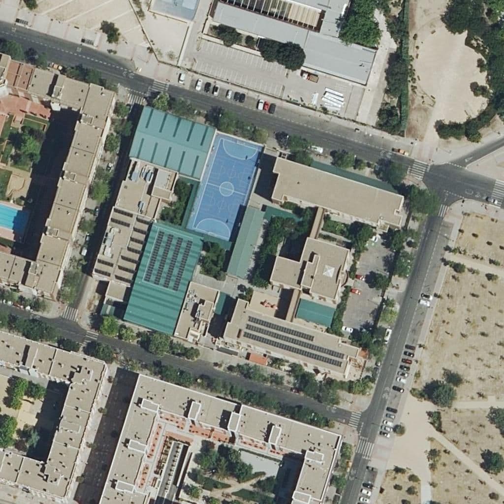 Вид згори на територію школи «El Valle»
