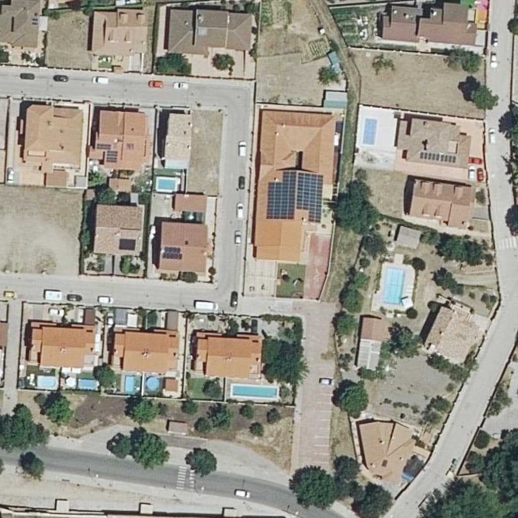 Вид сверху на территорию школы «Norte-8, Talamanca De Jarama»