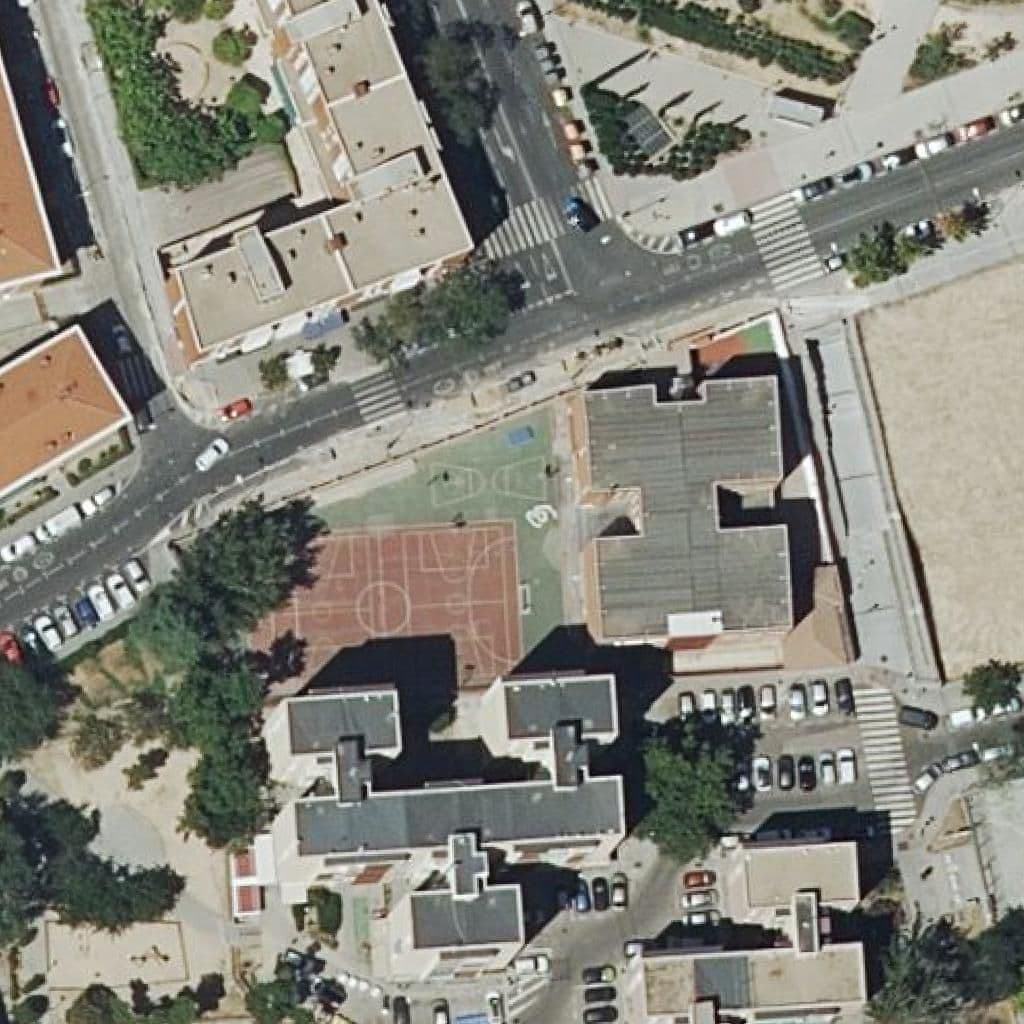 Вид згори на територію школи «Capital-3, San Miguel»