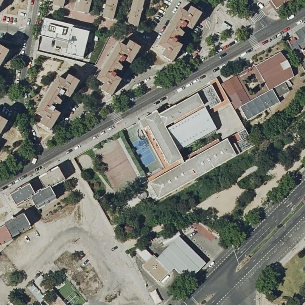 Вид сверху на территорию школы «La Casita De Doña Tortuga, S.l.l.»