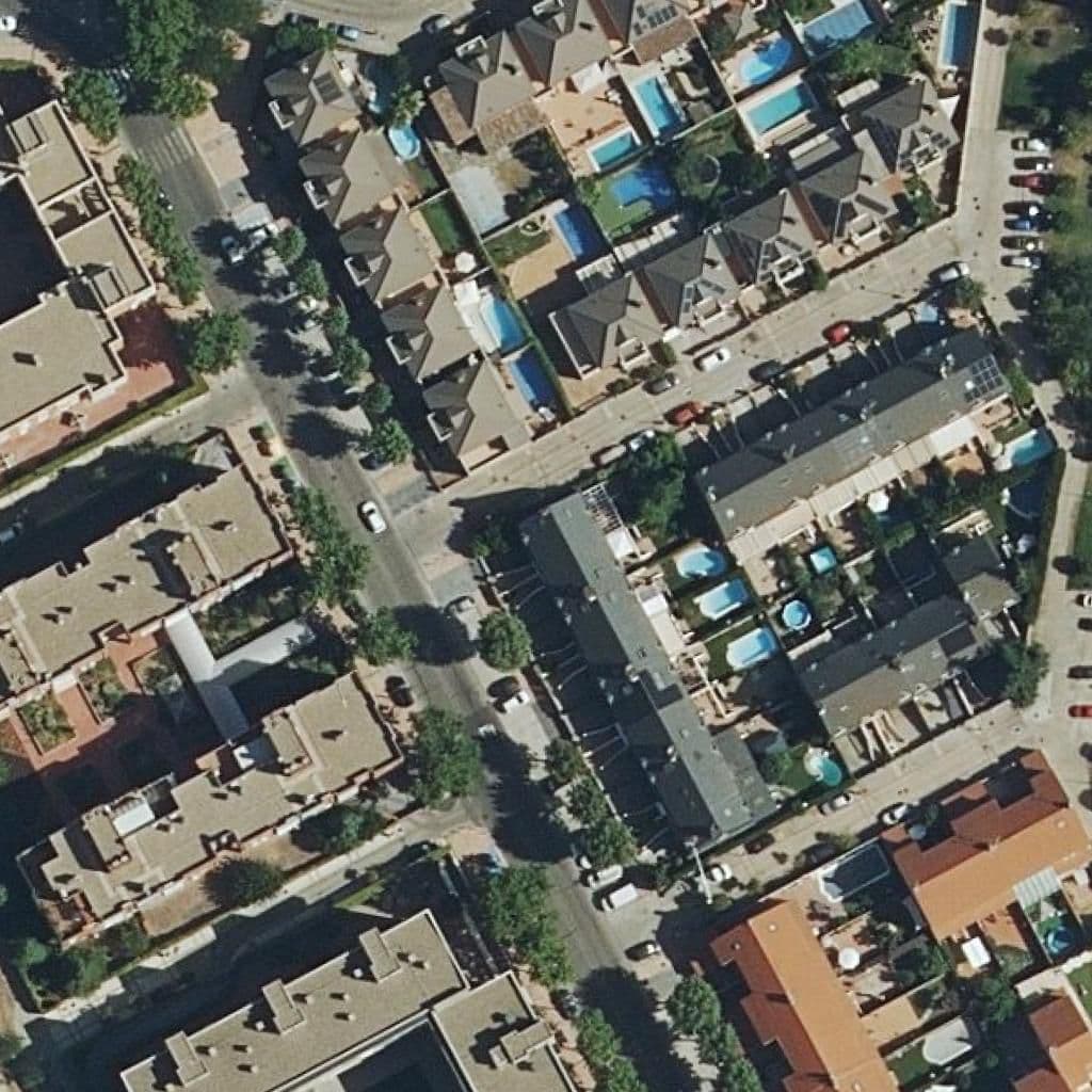 Aerial view of the grounds of Pelonchines