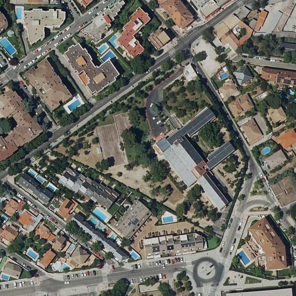 Aerial view of the grounds of Colegio Nuestra Señora De Schoenstatt