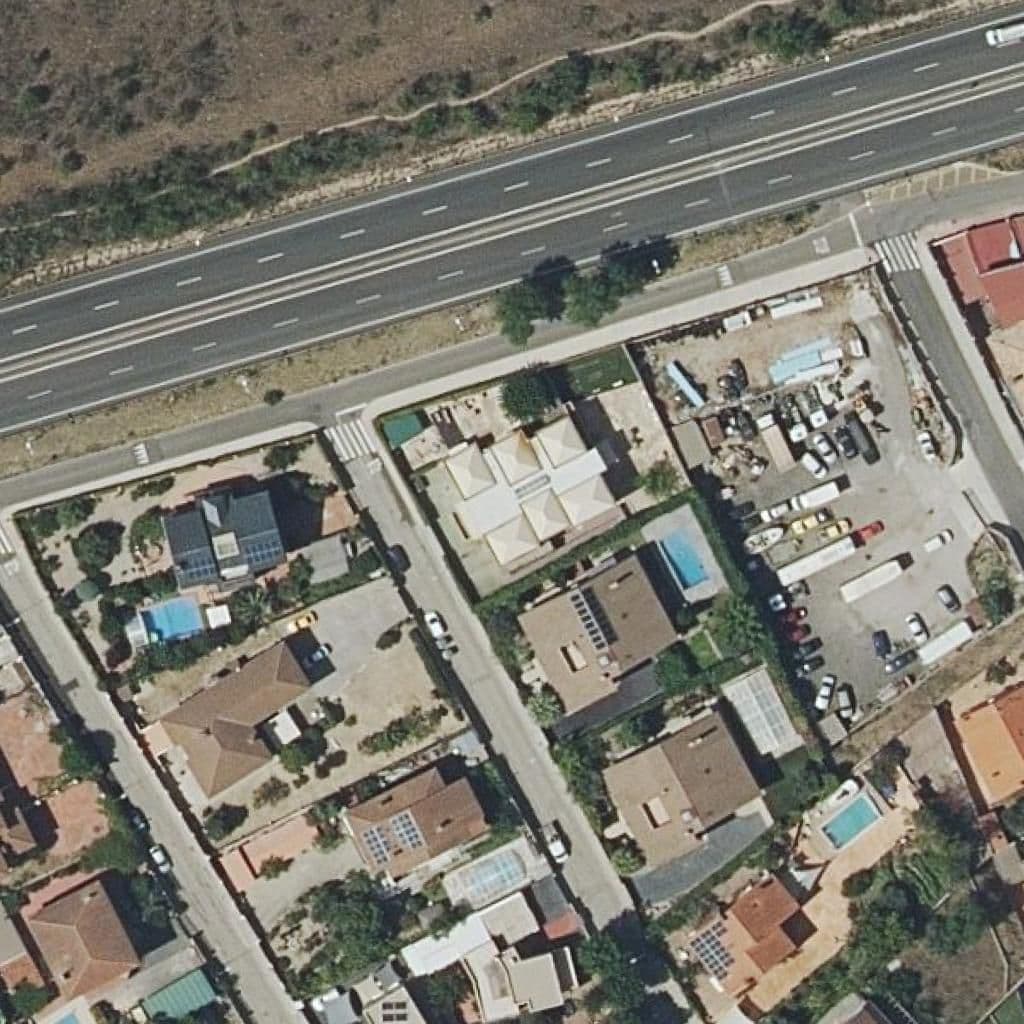 Aerial view of the grounds of Asociados Kym