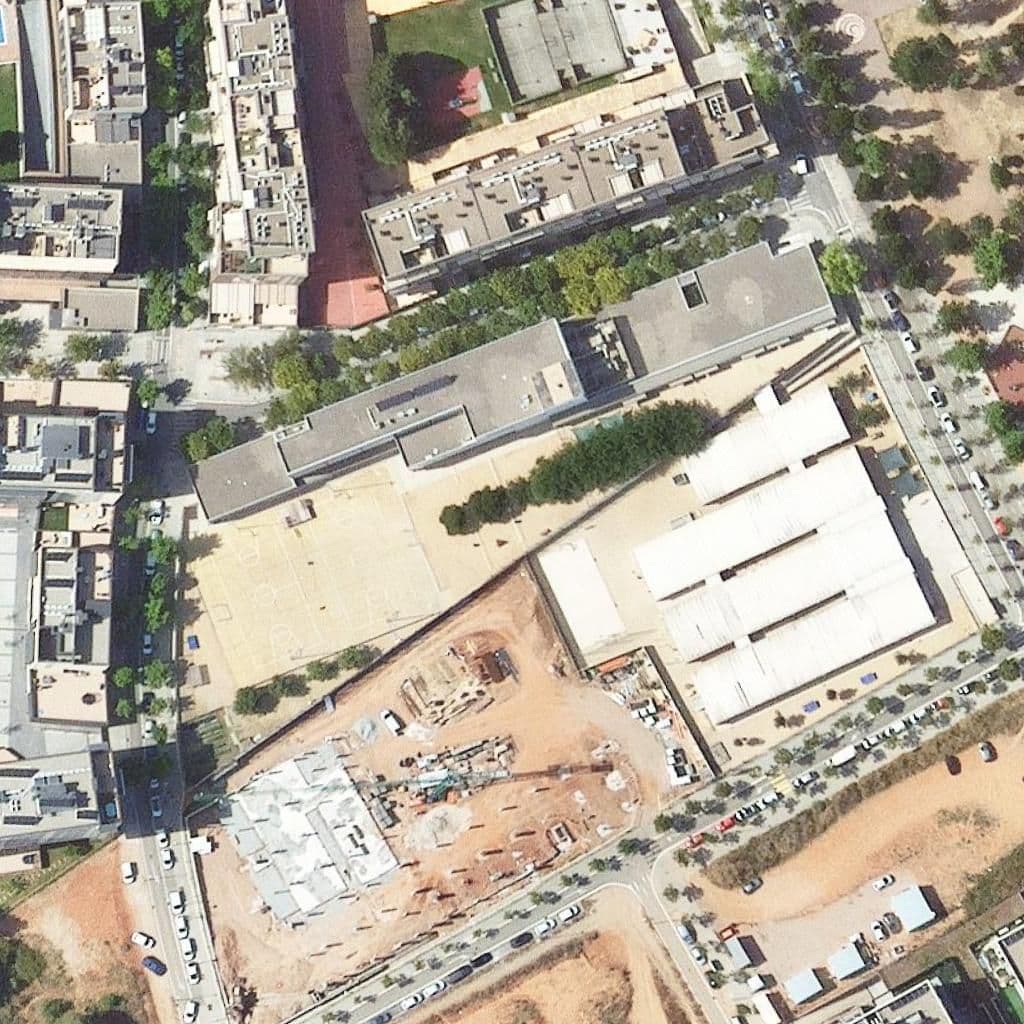 Aerial view of the grounds of Escola Mas Boadella