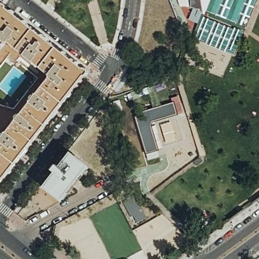 Вид згори на територію школи «Parque De Lisboa»