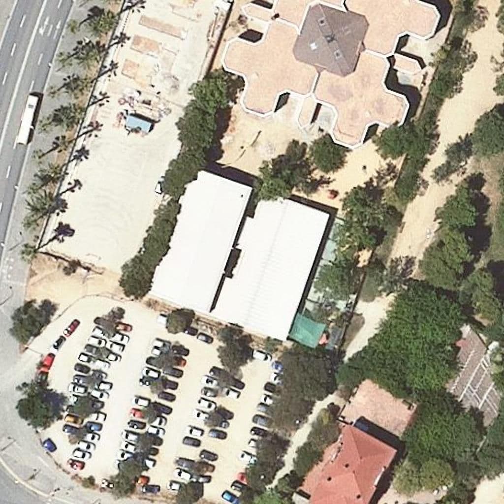 Aerial view of the grounds of Escola Bressol L'arquet