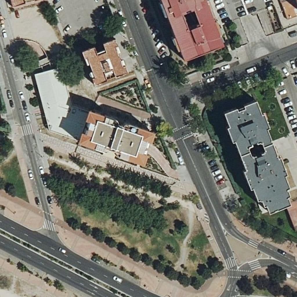 Aerial view of the grounds of Zazuar I