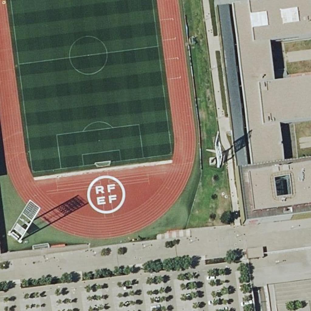 Вид сверху на территорию школы «Ciudad Del Futbol»