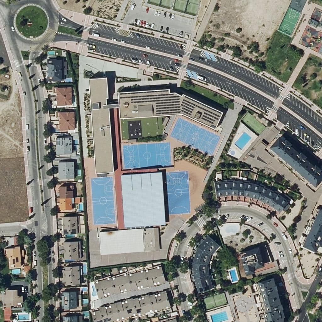 Вид сверху на территорию школы «Casvi-Boadilla»