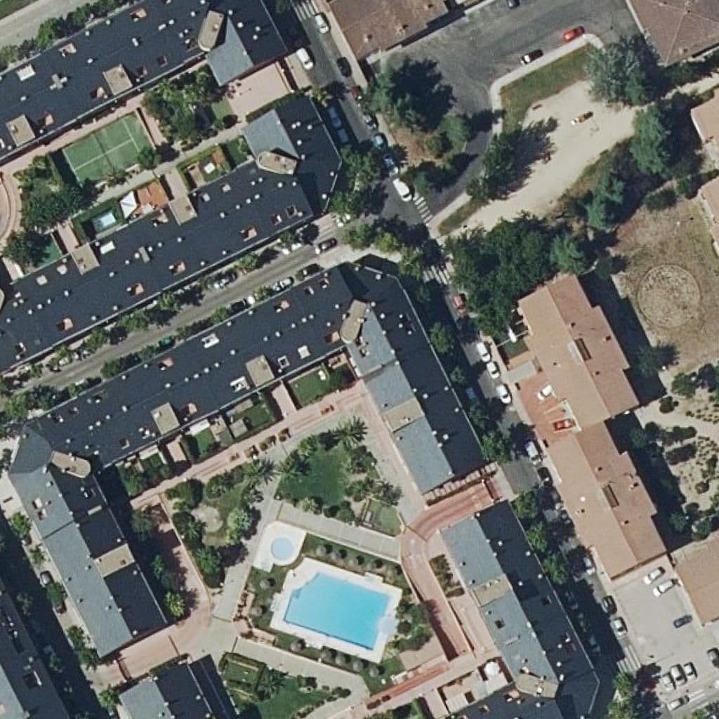 Вид сверху на территорию школы «Colegio Vallmont»