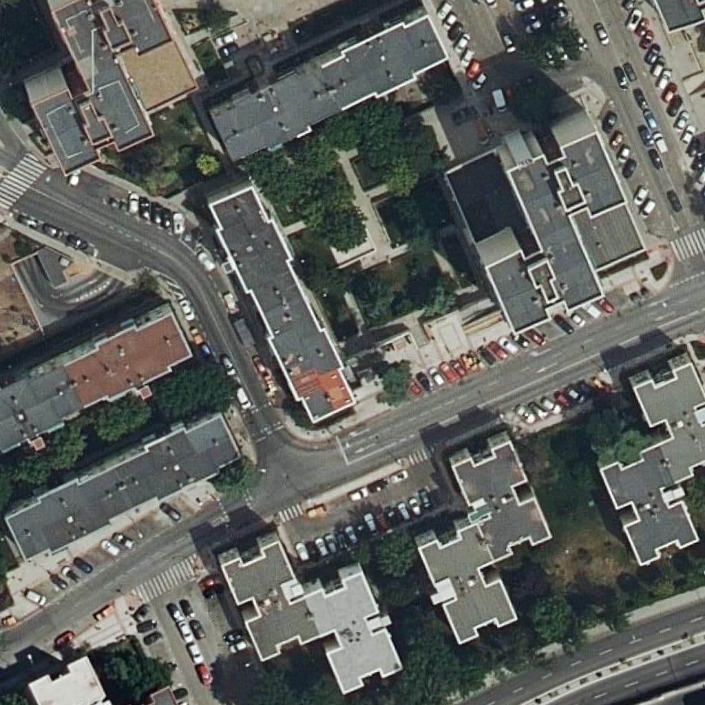 Вид сверху на территорию школы «San Miguel»