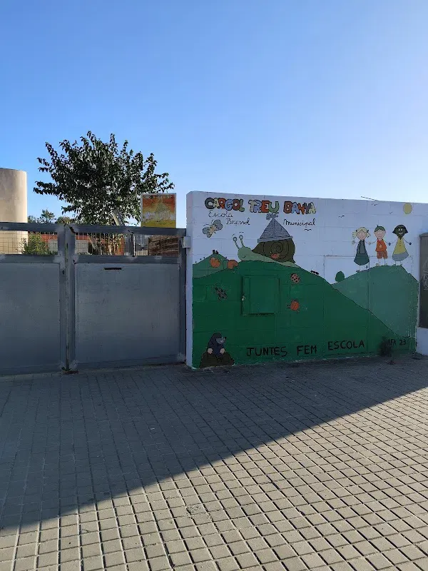 Llar D'infants Cargol Treu Banya