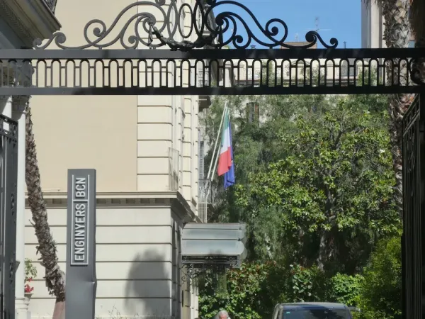 Istituto Italiano Statale C.sc.el.e.sec. I E Ii Gr