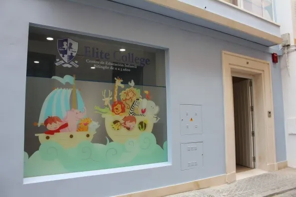 Élite College
