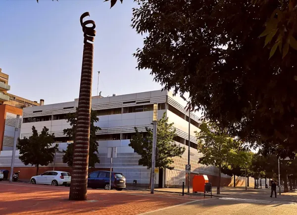 Institut Montserrat Roig