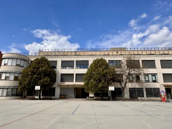 Escola La Renaixença