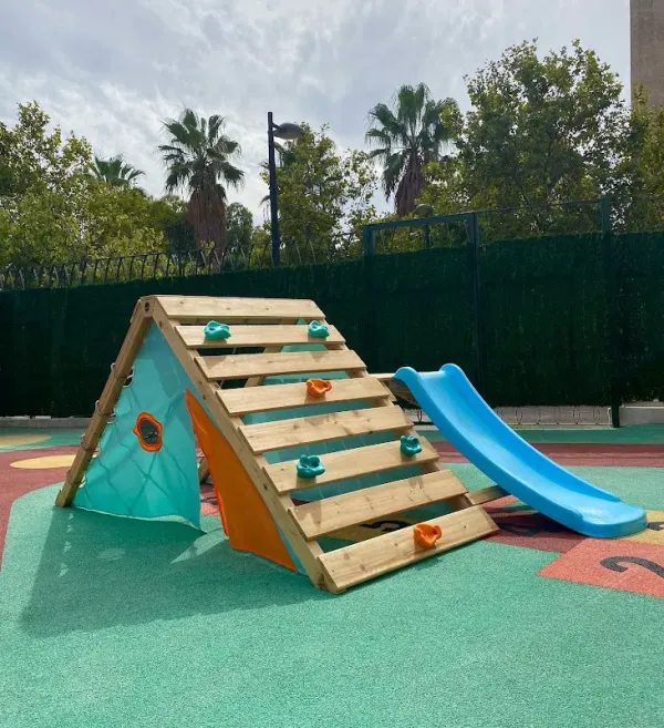 Centre Priv. Ed. Inf. 1Er Cicle Margon School Alameda