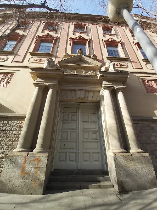 Escola Milà I Fontanals