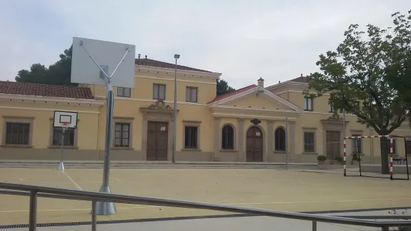 Escola J.J. Ràfols