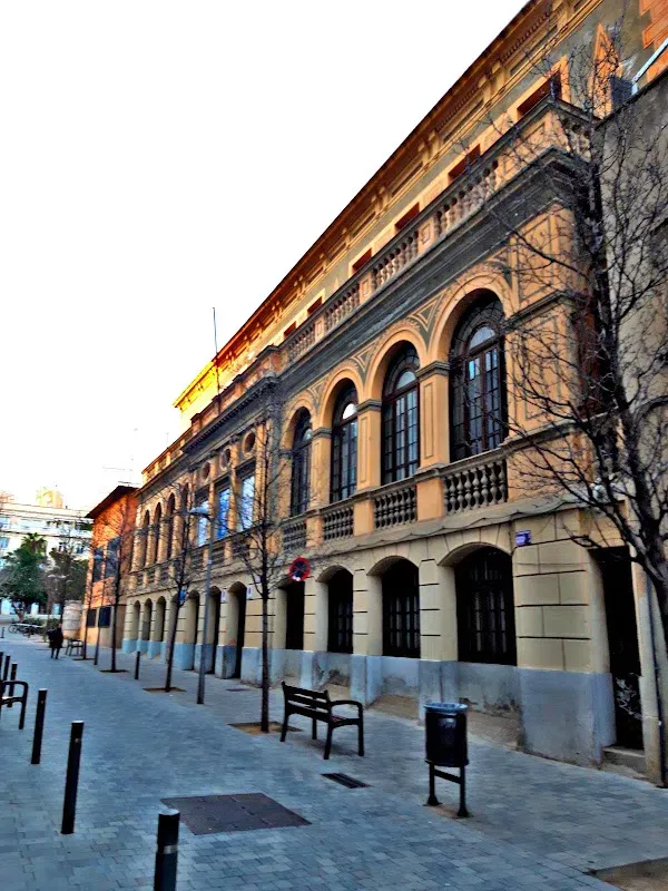 Institut Josep Serrat I Bonastre