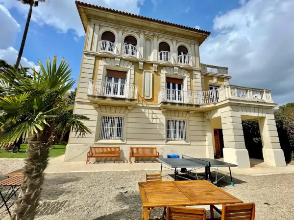 Aesa Prep Academy Of Barcelona