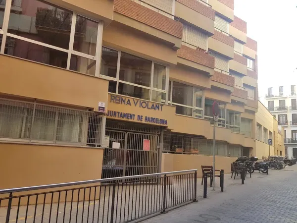 Escola Reina Violant