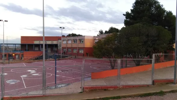 Escola De La Vila