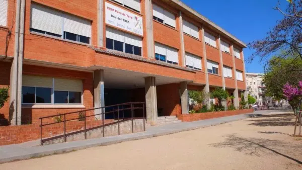 Escola Pere De Tera