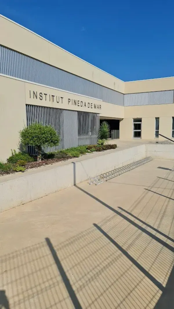 Institut De Pineda De Mar