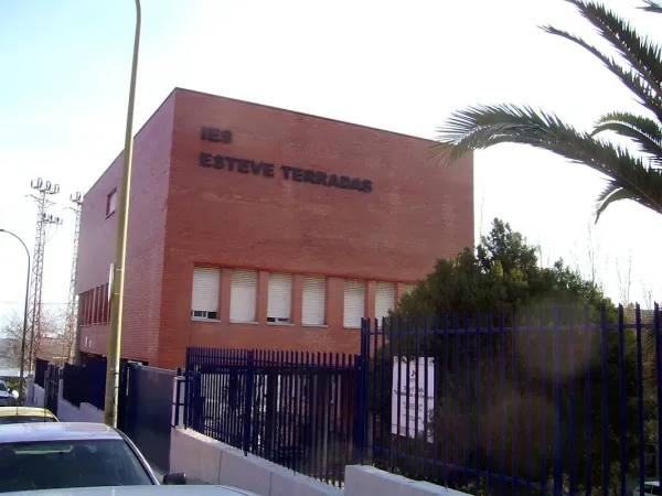 Institut Esteve Terradas I Illa
