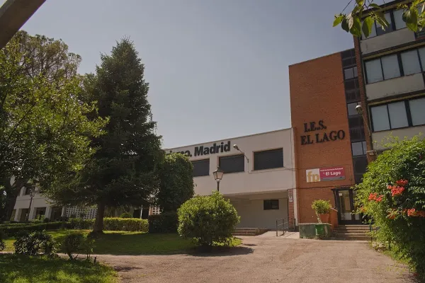 El Lago