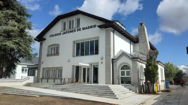 Colegio Japones De Madrid (Alum. Extr.)