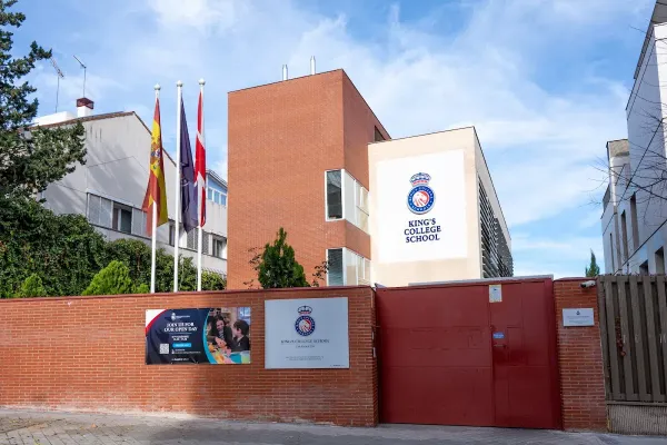 King's Infant School (Britanico)